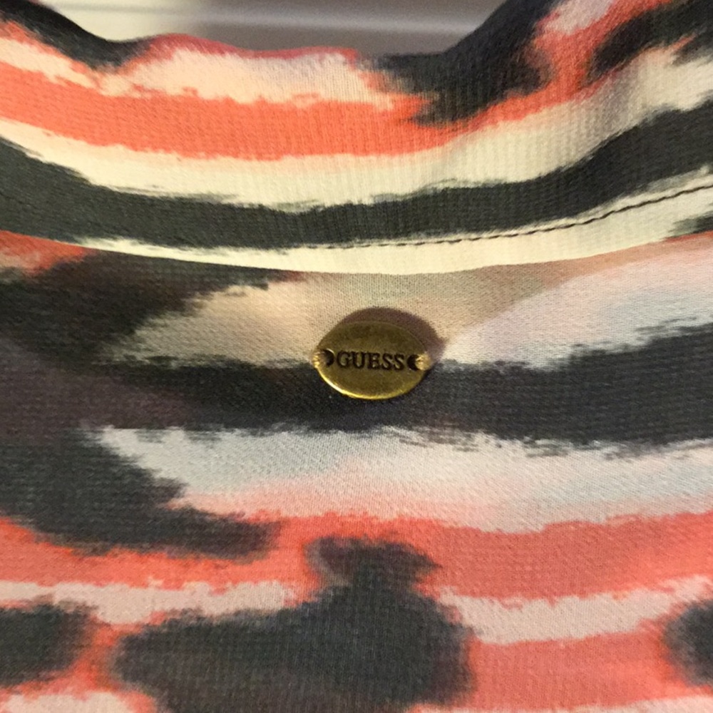 Guess top - Picture 3 of 4